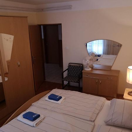 Apartments With A Parking Space Kampor, Rab - 5032 Quarto foto