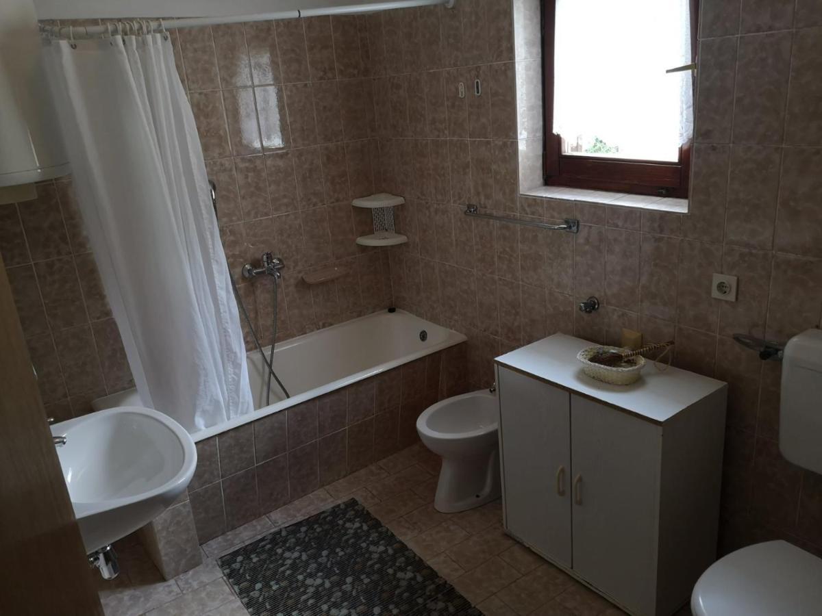 Apartments With A Parking Space Kampor, Rab - 5032 Exterior foto