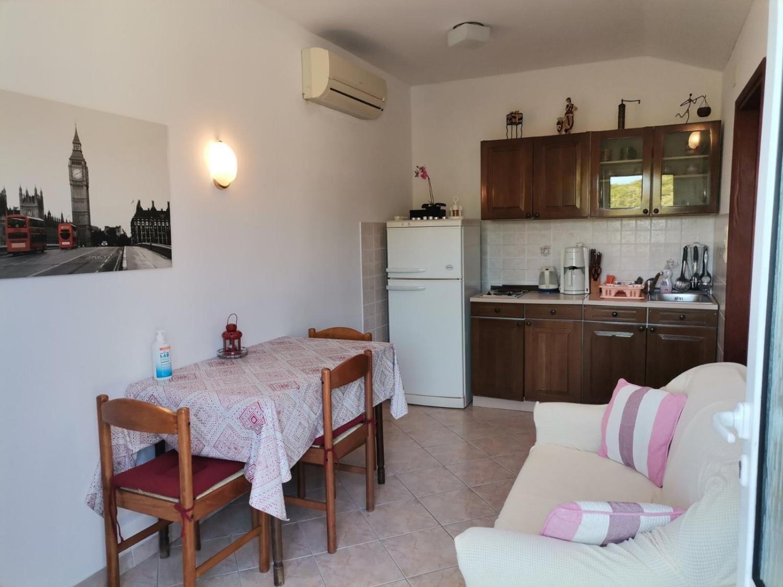 Apartments With A Parking Space Kampor, Rab - 5032 Exterior foto
