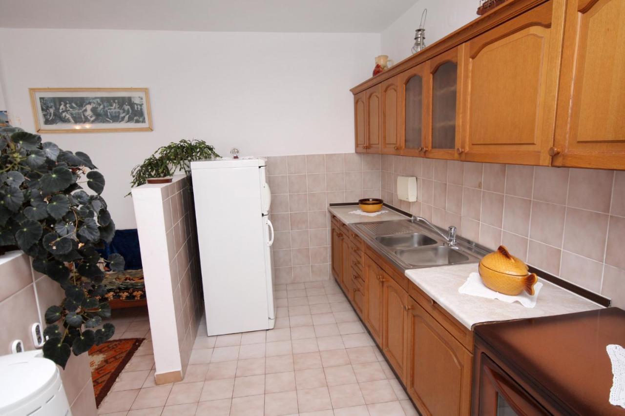 Apartments With A Parking Space Kampor, Rab - 5032 Exterior foto
