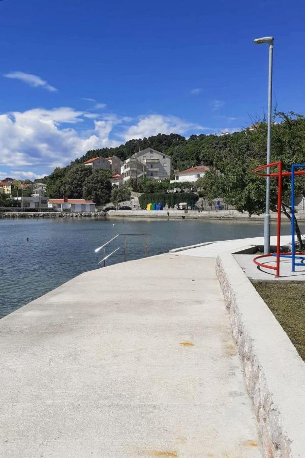Apartments With A Parking Space Kampor, Rab - 5032 Exterior foto