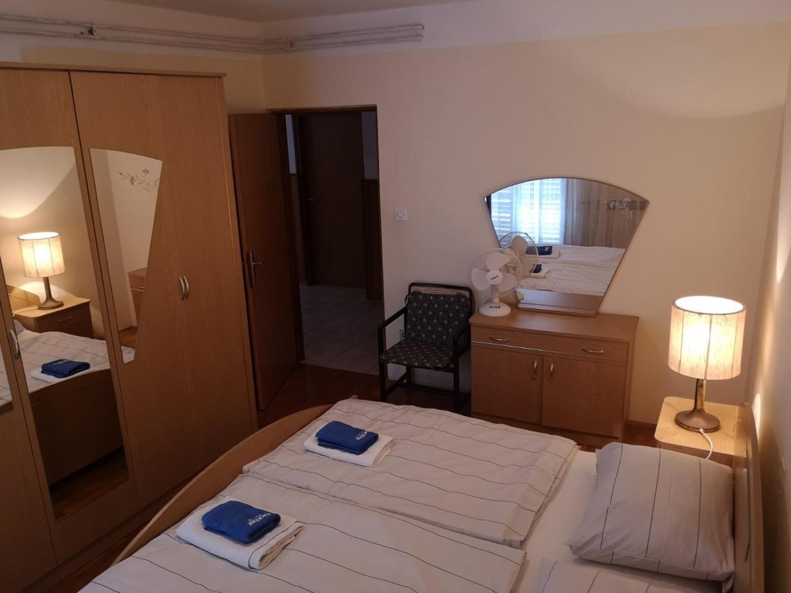 Apartments With A Parking Space Kampor, Rab - 5032 Quarto foto
